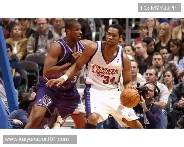 夸梅质疑外界对其水货标签的偏见为何不及本内特等球员的关注