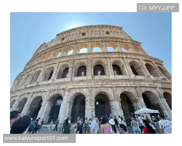 罗马与佛罗伦萨球迷在高速公路上发生激烈冲突警方介入调查事件真相